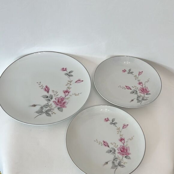Castlecourt Rose Glow Japan Fine China Plate Bowl Saucer Pink Rose Silver Rimmed - Picture 3 of 8